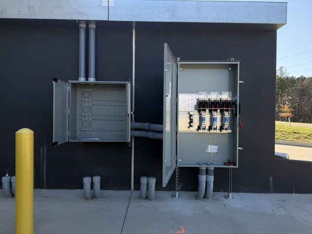 Outdoor switchgear and metering connection setup